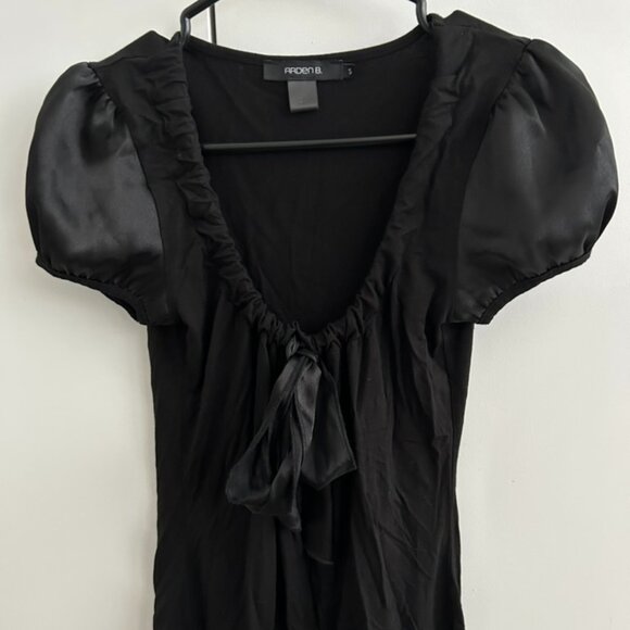 Arden B Bow Top - Picture 1 of 1